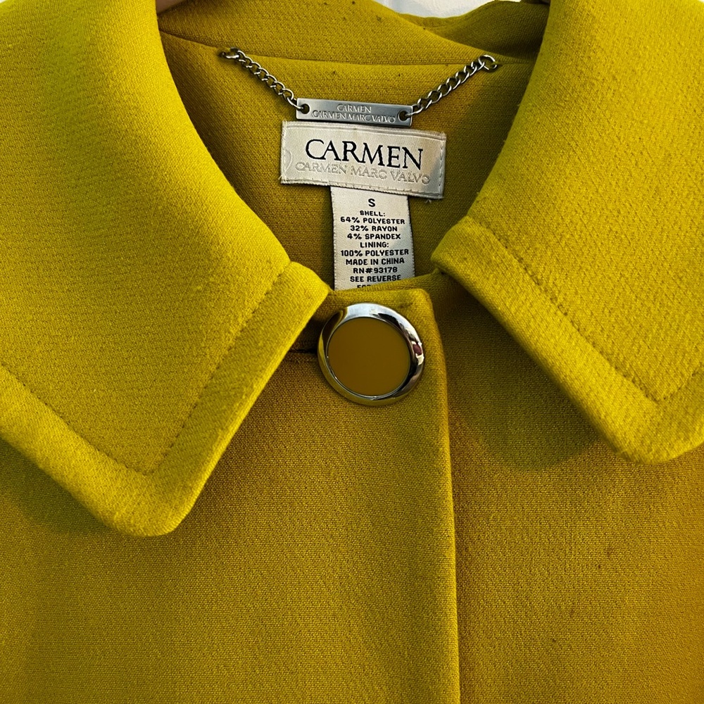 coat - Picture 2 of 3